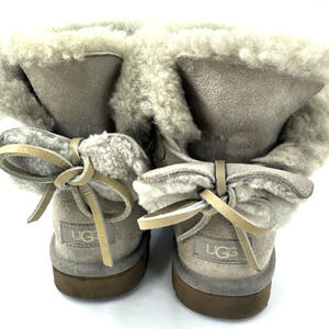 UGG Classic Mini Double Bow Women Gray Boots Suede Size US 9/UK 7/EU 40/Japan 26